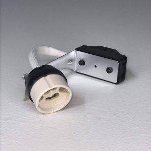 COMPLIANT Holders & Bracket par 16 220volt